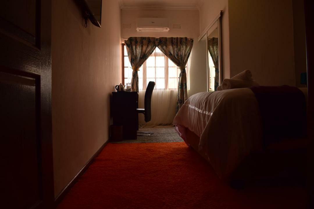 Skyhawk Guesthouse Gaborone Exterior photo