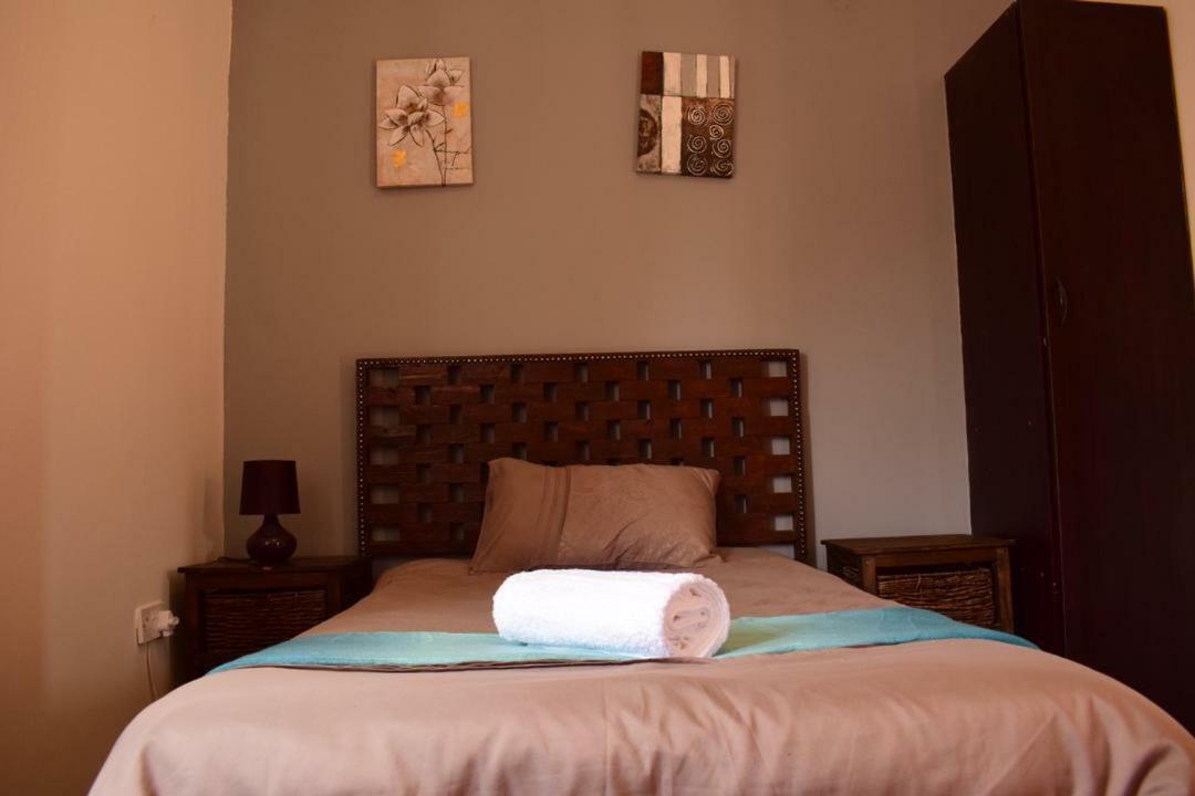 Skyhawk Guesthouse Gaborone Exterior photo