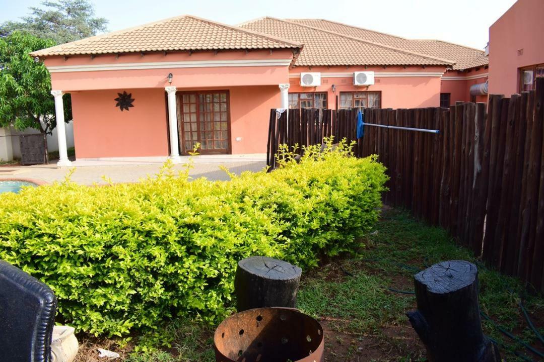 Skyhawk Guesthouse Gaborone Exterior photo